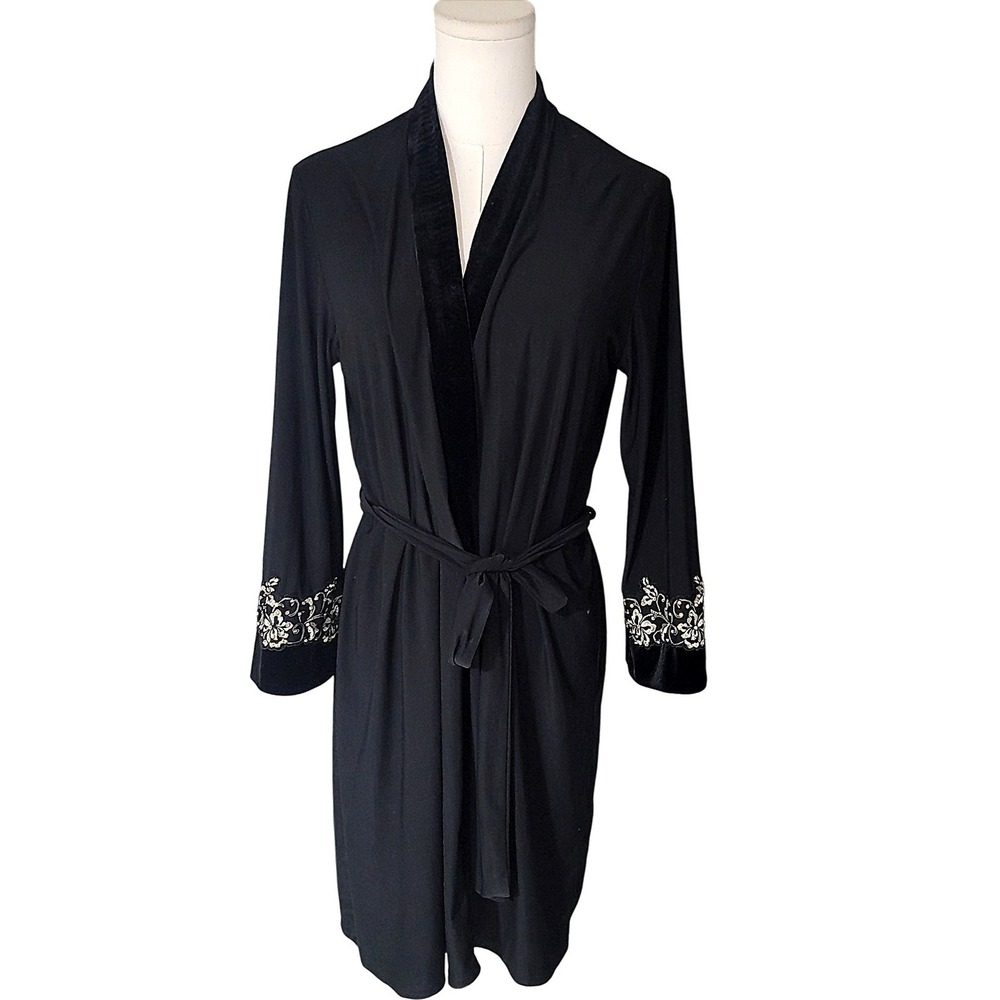 in Bloom Black Velvet Trimmed Embroidered Robe Kimono Style Large‎